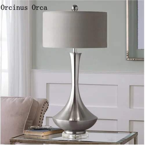 American Creative Individual Golden Table Lamp