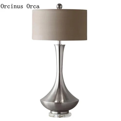 American Creative Individual Golden Table Lamp